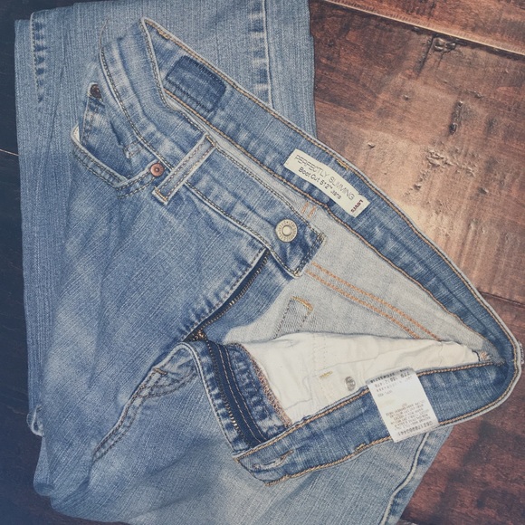 Levi’s Vintage Perfectly Slimming Boot Cut 512” - Picture 3 of 3